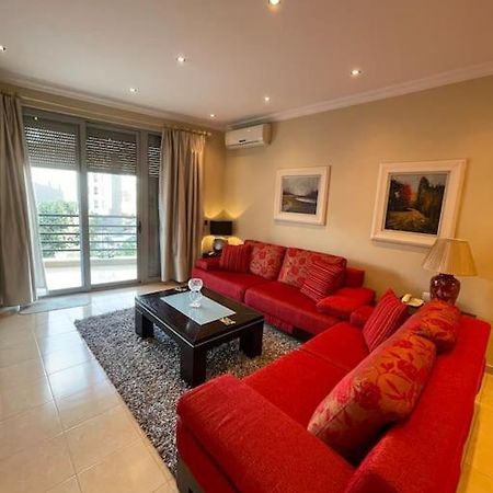 Stylish Central Apartment Tirana Exterior foto